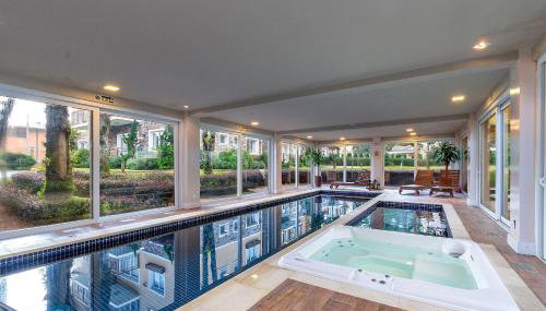 Apto Impecável com piscina aquecida e jacuzzi - Foto 3