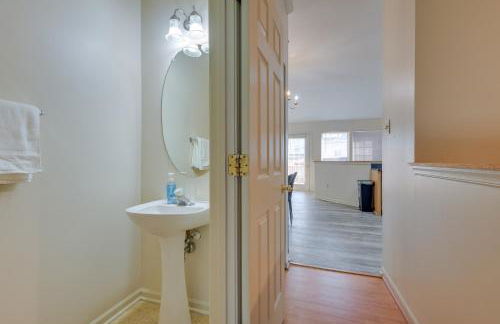 Owings Mills Townhouse 8 Mi to Liberty Reservoir! - Foto 14