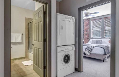 Hidden-Gem 2B Towhhouse in Springfield Close to DT and Stadium! - Photo 34