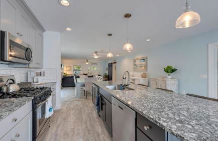 Pet-Friendly Pool Bayside Coastal Cottage - Foto 2