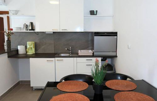 Apolo Apartments - Pool & Garden Retreat - Foto 74