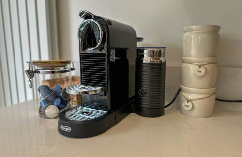 Modern Canterbury 3 Bedroom Townhouse - Pets Welcome & Free Parking - Foto 21