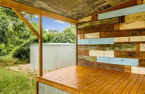 Artisan Cabin with Beautiful Decor and a Classic Fire Pit near Austin, Texas - Foto 16