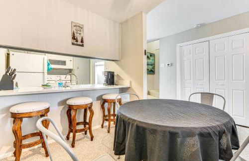 4 Mi to Greers Ferry Lake Condo with Deck and Balcony - Foto 6