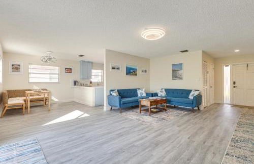 Walk to Shops and Eats, 3 Mi to Beach! Hollywood Gem - Photo 1