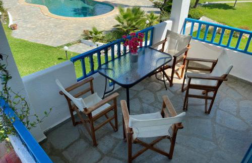 Minimal Resort with Pool in Siviri, 150m from the Sea - Photo 13