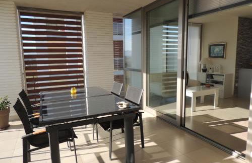 Frente a playa de arena - Foto 8