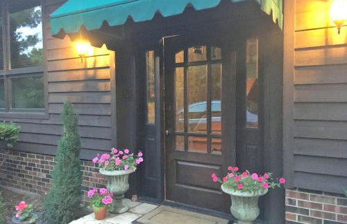 Charming Vacation Rental in a Mississippi Valley Bed and Breakfast in Elizabeth, Illinois - Foto 13