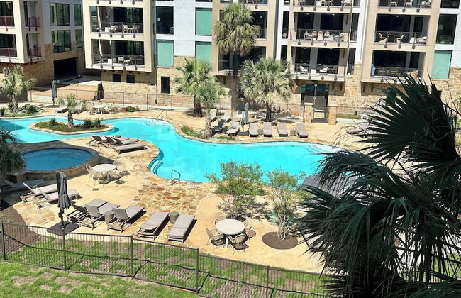 Luxury Waterfront Condo W/pool & Views! - Foto 21