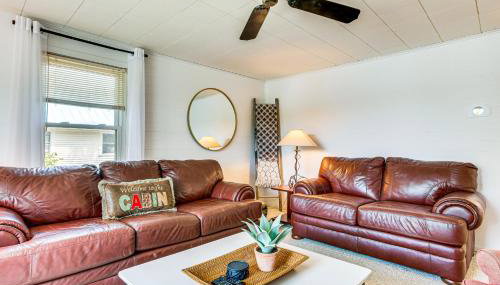 Lakefront Home with Patio in Havana! - Foto 5