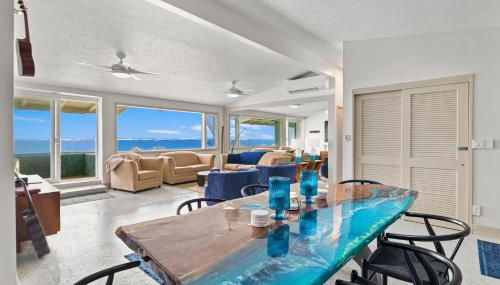 North Shore Beach House, 4BD, AC, Parking, WIFI, King Beds - Foto 2