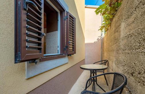 2 Bedroom Stunning Home In Susak - Foto 2