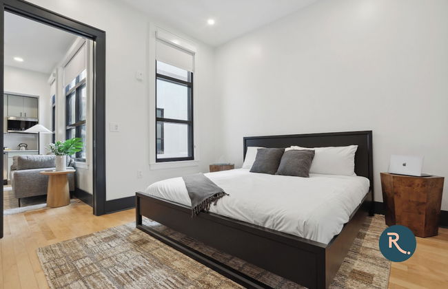 Roami at 714 Canal - Photo 2