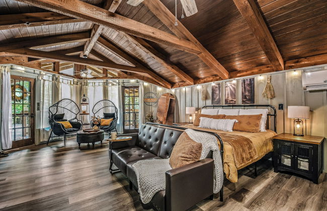 Light'n Bug Bungalow - Photo 6