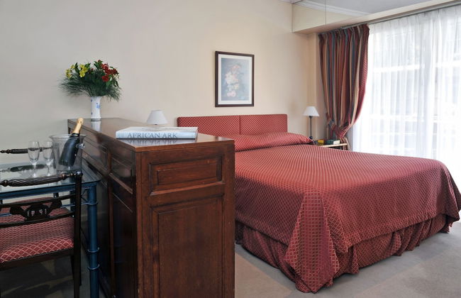 Mayla Apartments - Photo 7