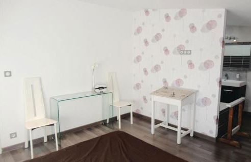 2 Bedroom Awesome Apartment In Sauvian - Foto 15