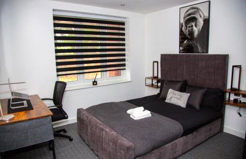 Luxury 2 Bed West London, Free Parking - Photo 18