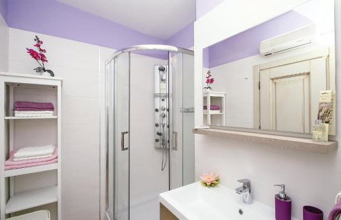 Stunning Home In Malinska With Wifi - Photo 40