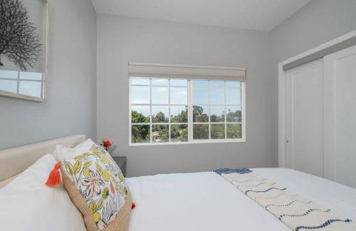 Fabulous New 4BR/3BA House in Mission Hills - Foto 13