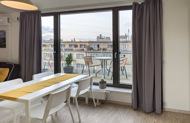 Cozy Apartment with Big Terrace - Karlín - Foto 2