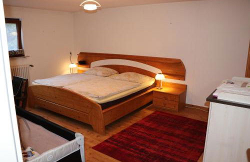 Zentrumsnahe u. Kinderfreu. Ferienwohnung mit 86m² - Foto 1