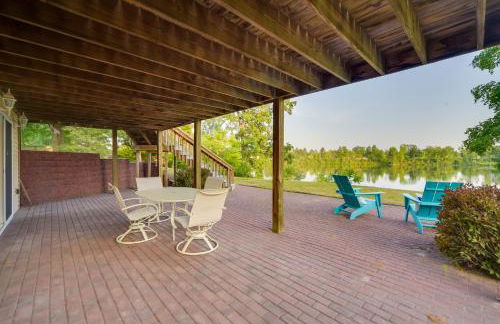 Lakefront Birchwood House with Deck and Fire Pit! - Foto 31