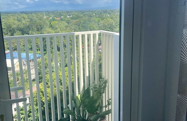 Mesavirre Bacolod | Elegantly Furnished 1BDM w/Balcony @ LOPEZ LUX. - Foto 34