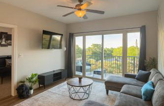 Across from UAB Spacious 2BR Retreat 2nd - Photo 7