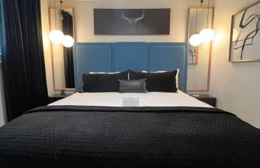 Midland Luxe, Pool, Fire Pit, Workspace, Pool Table - Foto 9