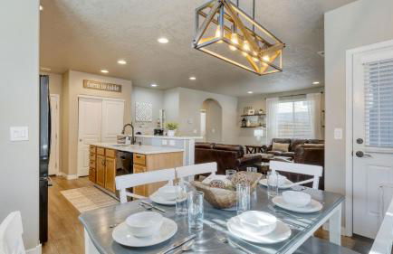 Old Mill Getaway by Avantstay Private Backyard w/ Hot Tub - Foto 24