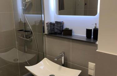 Renovated, cozy 1-room apartment with balcony - Foto 4