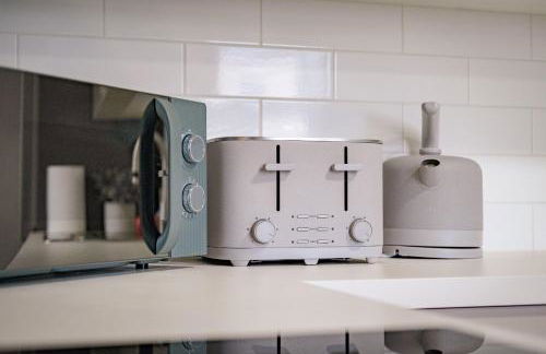 8 Bedroom, 8 En suite, 12 beds, Fast Wifi, Contractors, Parking - Foto 32