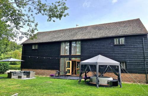 The Dairy Cottage with hot tub & pizza oven - Photo 1
