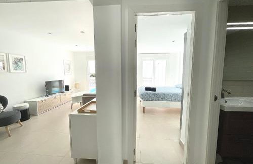 Mediterranean Villa with Private Pool & Sea View - Foto 15