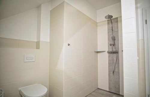 Ferienhaus Pfingstrose Haus - Kamin, Terrasse, Garten - Foto 9