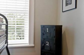 Newly Renovated 4 bed 3 bath and 2 Parking Spots - Foto 17