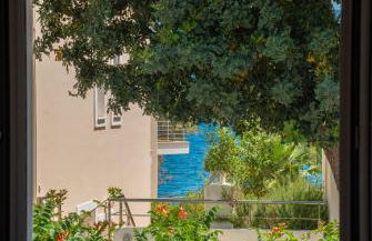 Artemis House - Photo 24