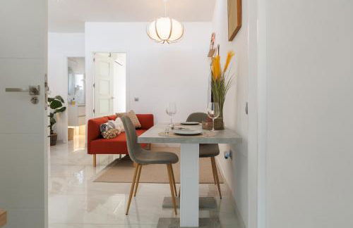 Top Floor 2 Bedroom Apartment with Terrace - Foto 13