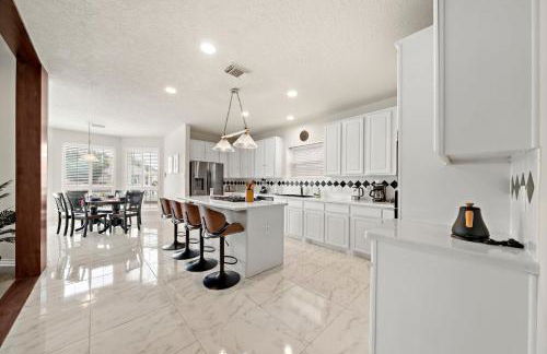 Houston Lake Retreat Pool Lake Front Spa - Foto 19