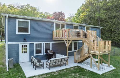 New Baileys Harbor Home, 1 block DT with Huge Yard - Foto 8