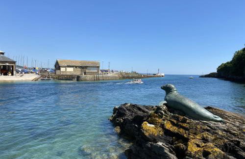 Threshing Barn at East Trenean Farm -Stunning Cornish Cottage sleeping 6 with hot tub, private garden, rural views and EV facilities - Foto 14