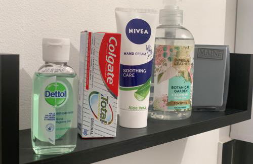 Modern Cosy Warm Home With Free Parking - Foto 14