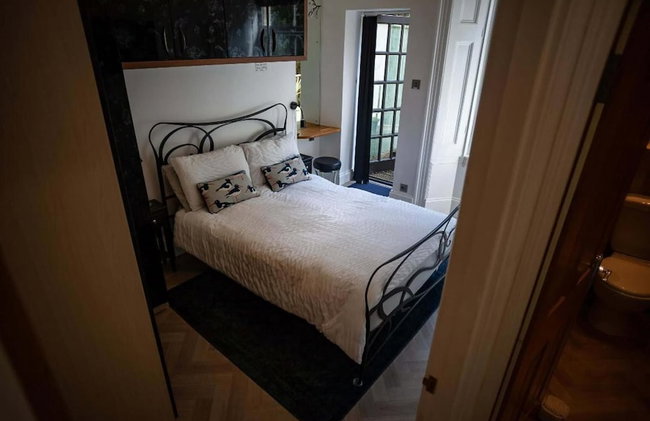 Sea View Ultimate Boutique Escape! - Photo 2