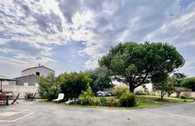 Location saisonnière plain-pied 4 à 6 pers Prefailles, 100m de la plage - Foto 5