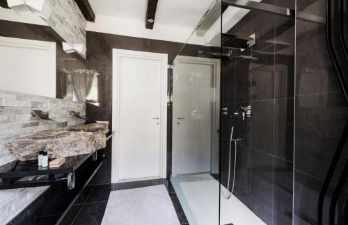 k10 Luxury House, Pool, Jacuzzi, Gym, Sauna, Private garden - Foto 18