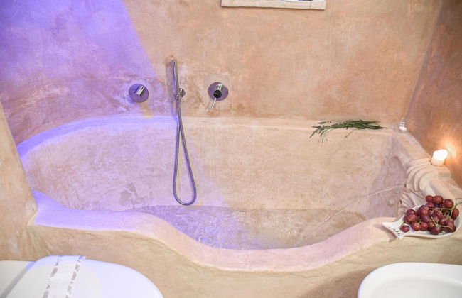 Luxury Trulli Terrarossa With Pool - Photo 25