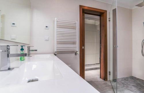 Luxurious 4Bedroom Villa Retreat by Lisbeyond - Foto 34