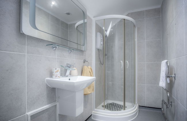 Fletcher Coach House - 3 Bedroom Cottage - Pendine - Photo 49