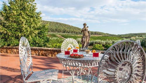 Cozy Home In San Michele Di Ganzari - Photo 2