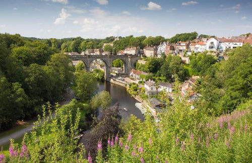 A unique house near the River Nidd in Knaresborough - Foto 25